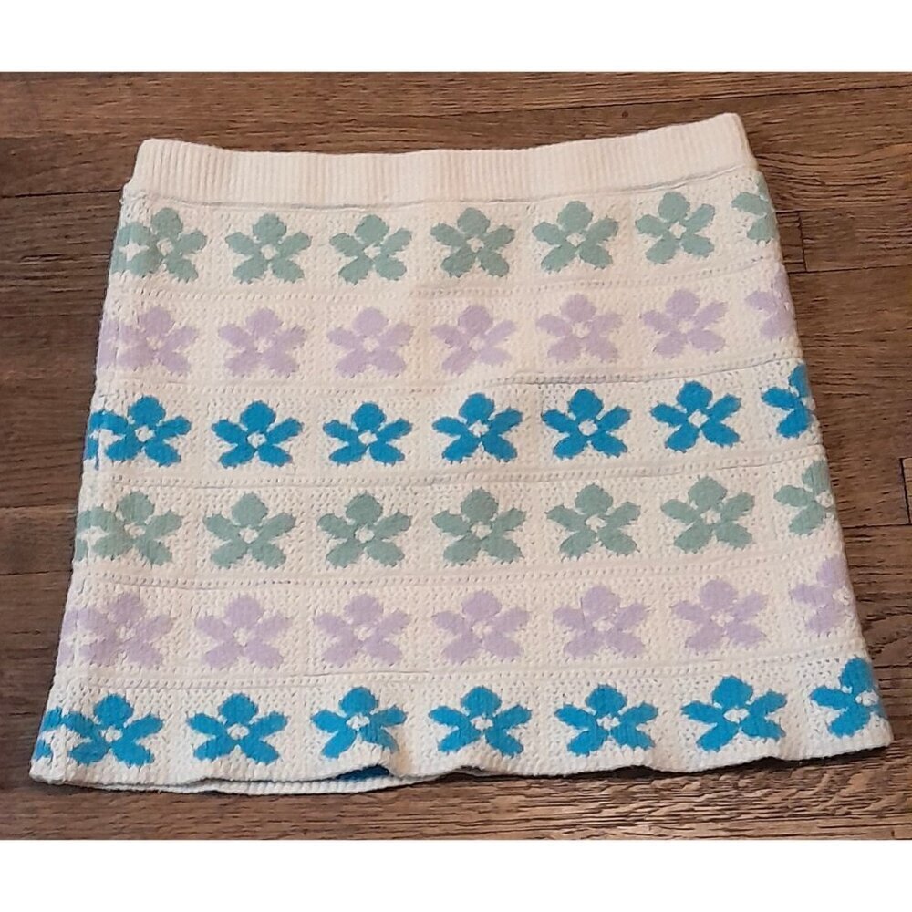 American Eagle Size M Boho Hippie Flower Power Festival Knit Mini Skirt